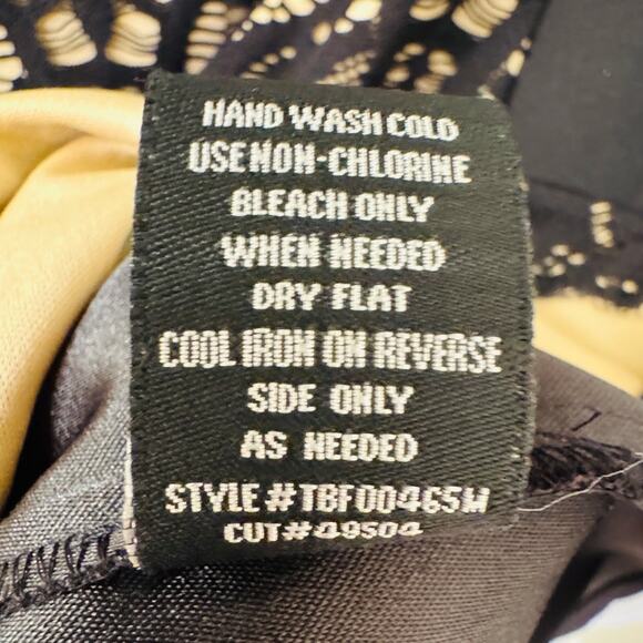 DressBarn Collection Black Lace Front Sheath Dress Short Sleeve Size 16 - Picture 9 of 9